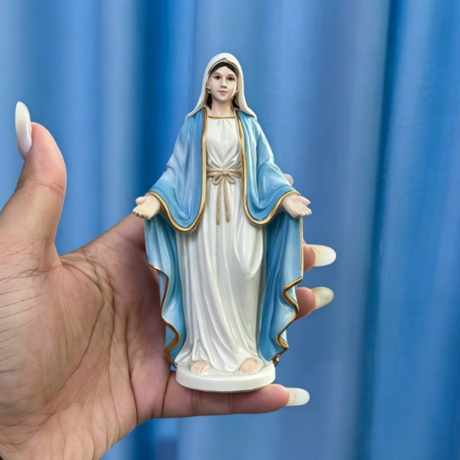 Female Resin Statue Special Ed - Resin Art Design incelemesi ve fiyatı
